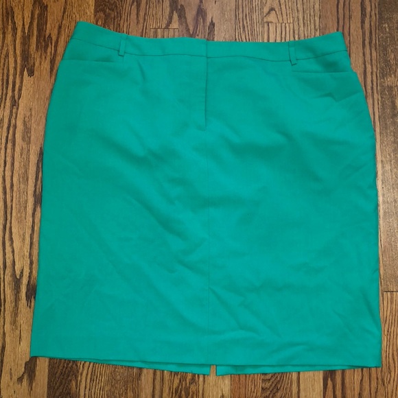 Calvin Klein Dresses & Skirts - Calvin Klein pencil skirt